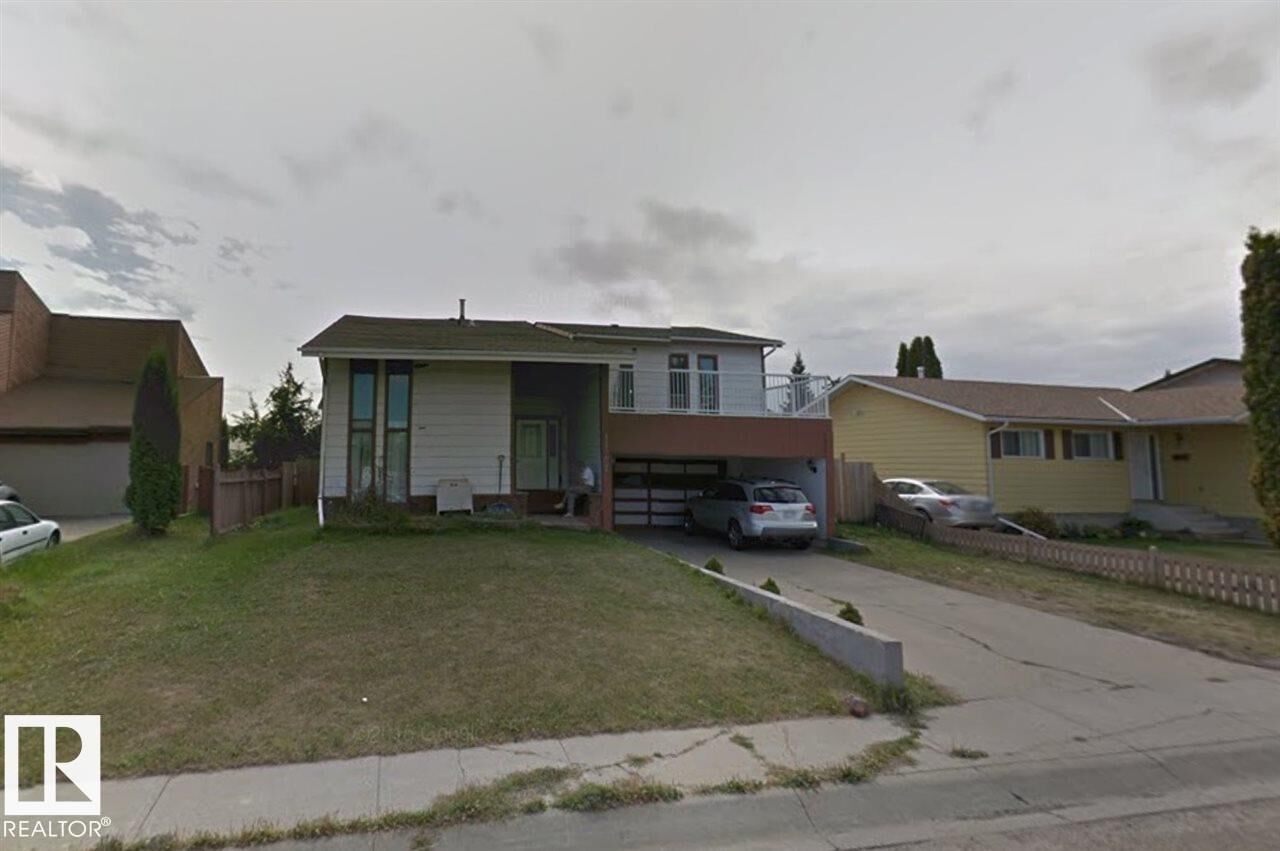 Property Photo: 11507 141 Avenue NW AB T5X 3Z7