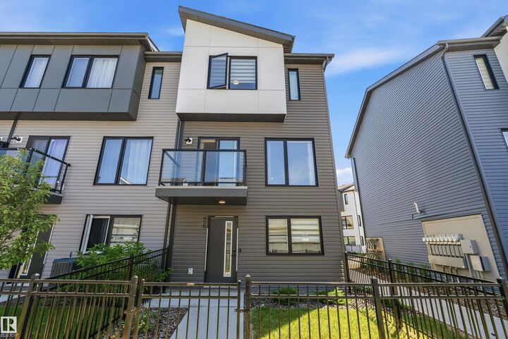 Property Photo:  11910 35 Avenue SW 26  AB T6W 4Z8 