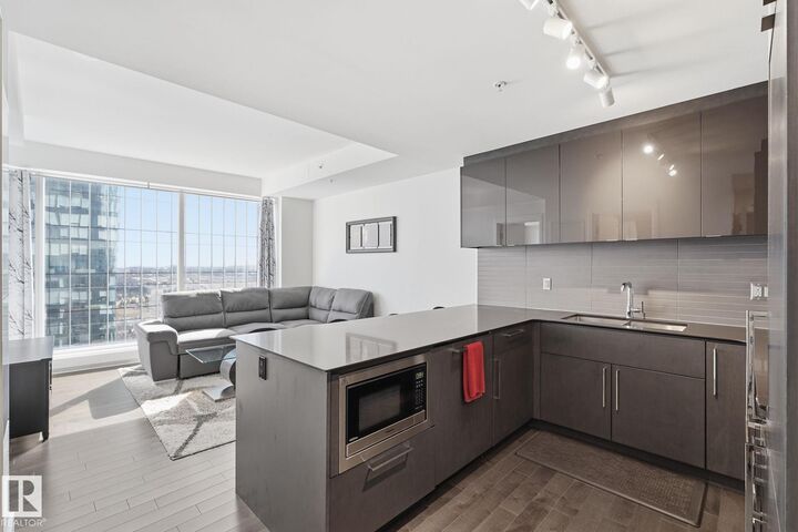10360 102 Street NW 3308 — photo 1