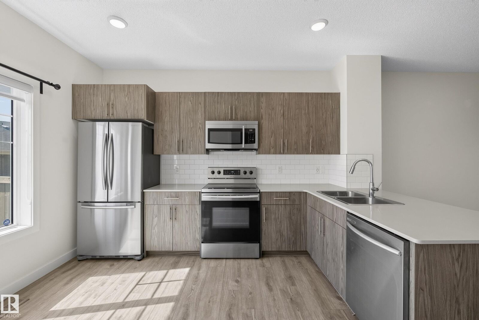 Property Photo:  2707 Orchards Road SW  AB T6X 2M9 
