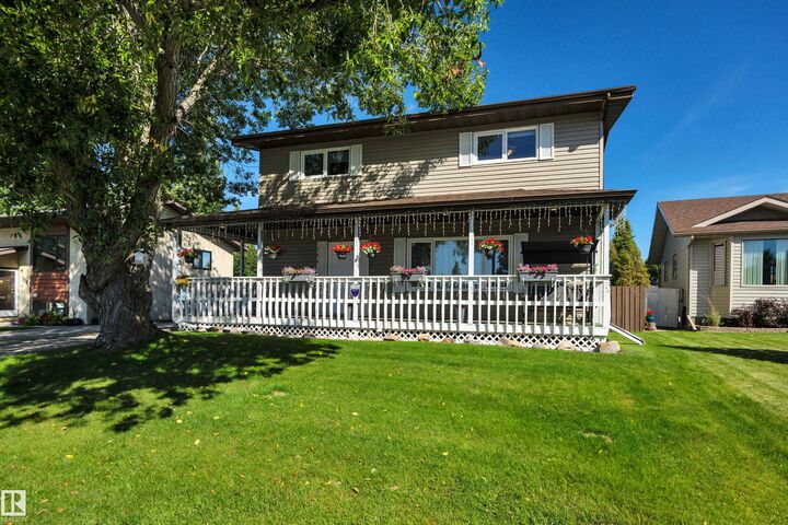 Property Photo: 184 Garwood Cres AB T9A 2Z2