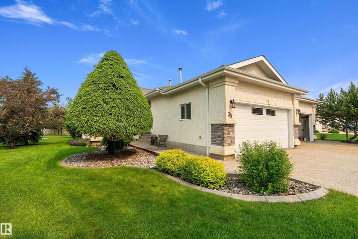 Property Photo:  35 Longview Place  AB T7X 3Y6 