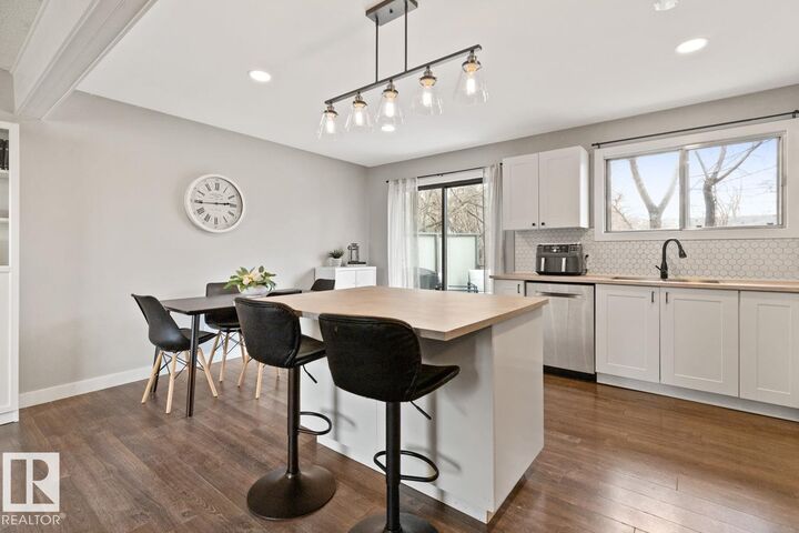 Property Photo:  20 Caragana Avenue  AB T8A 1W7 