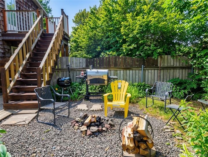 Property Photo:  256 Rue Belle Isle Street  NB E4P 2V7 