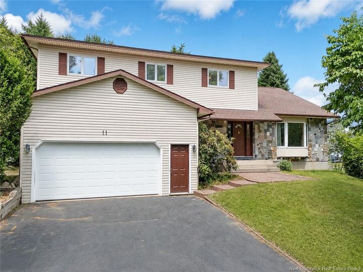 11 Baxter Court — photo 1