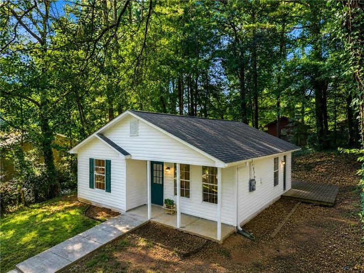 Property Photo: 945 Buford Dam Road GA 30041