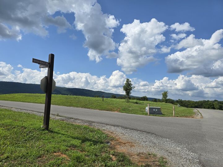 Property Photo:  Lot 18 Farmview Way  TN 37327 