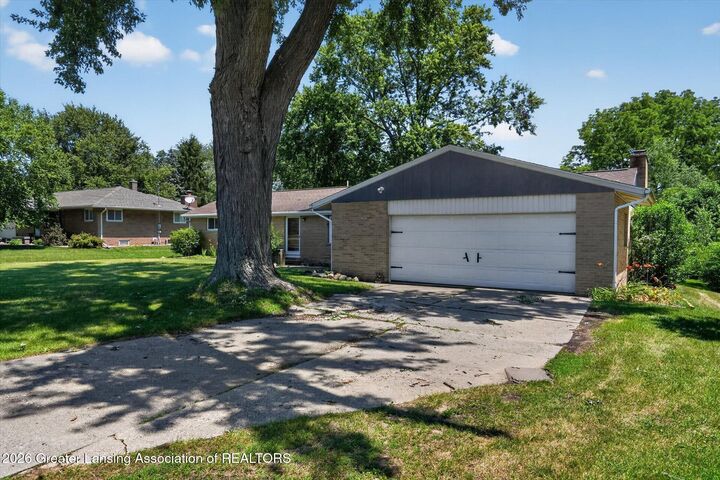 Property Photo:  2578 Pine Tree Road  MI 48842 