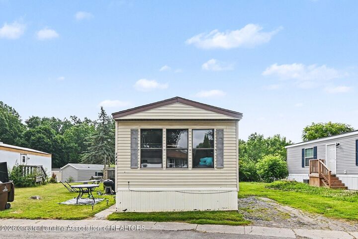 Property Photo:  3443 Loveside Terrace  MI 48917 