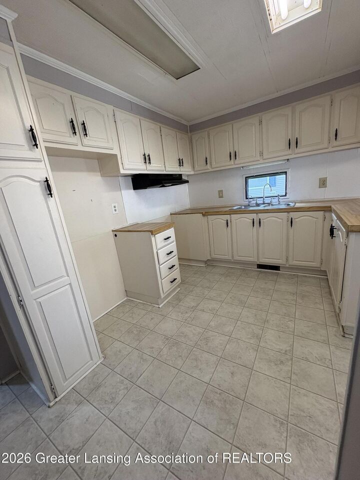 Property Photo:  3443 Loveside Terrace  MI 48917 