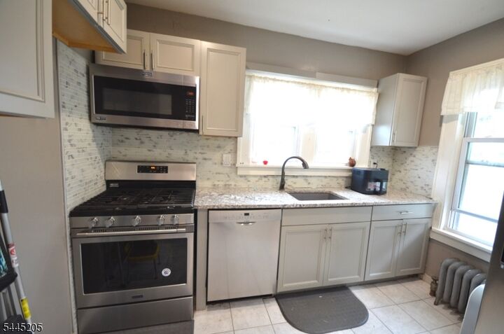 Property Photo: 613 Ripley Pl NJ 07090