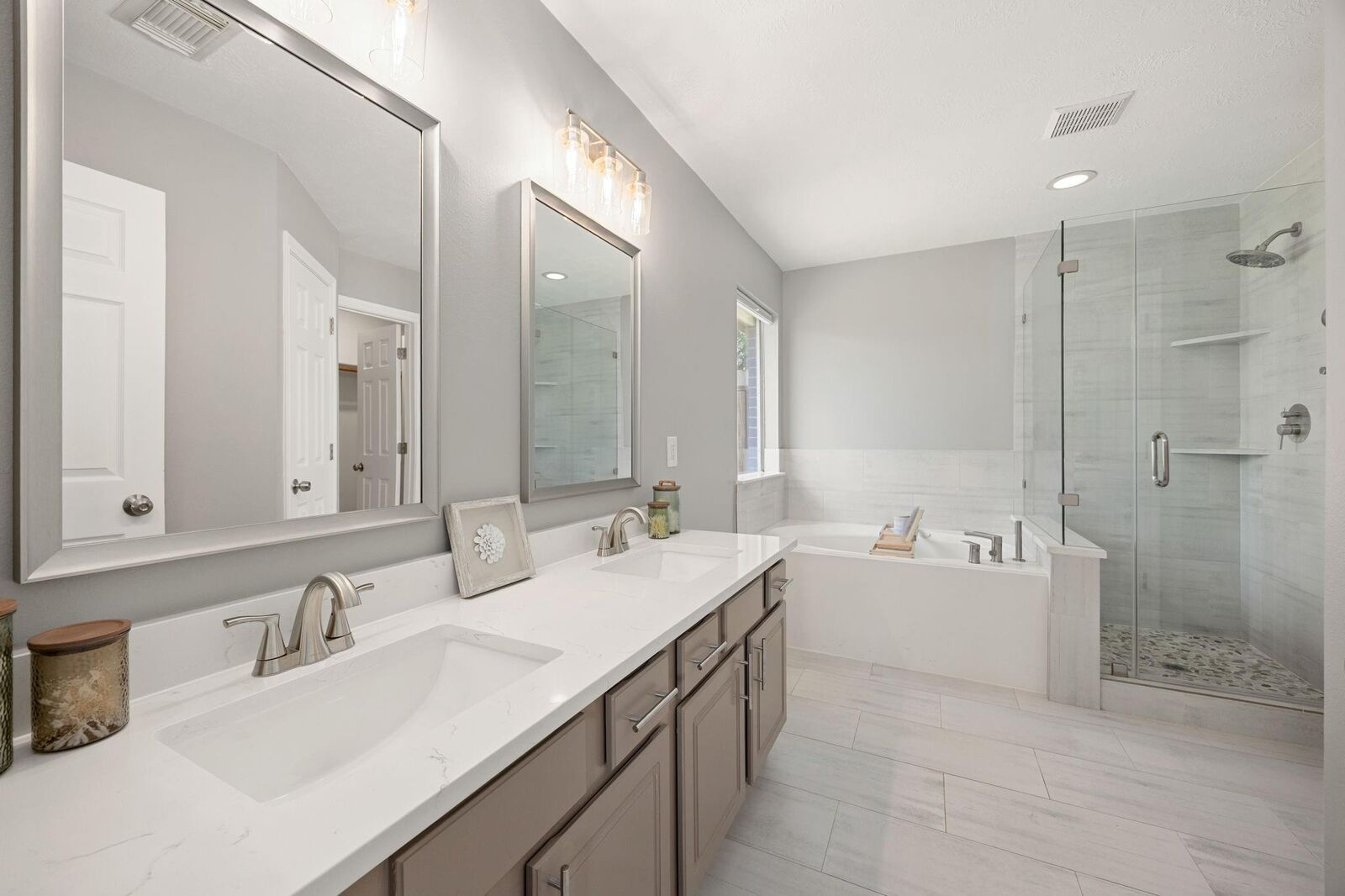 Property Photo: 16403 Mauve Orchid Way TX 77433