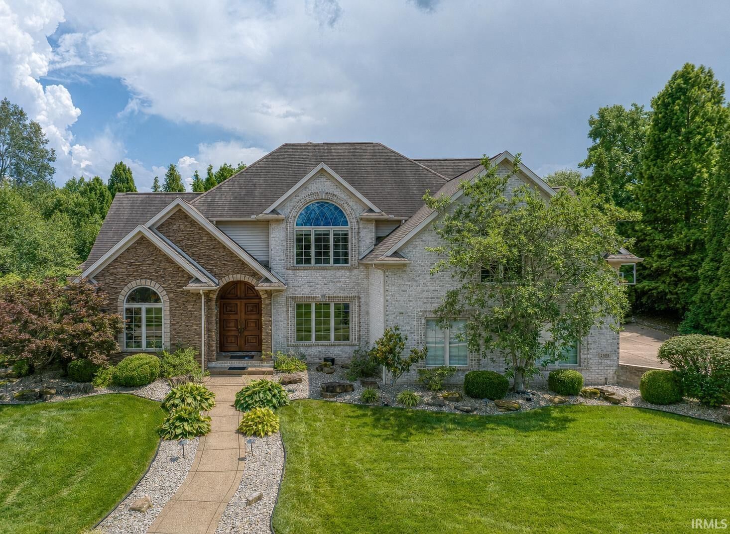 Property Photo:  2500 Oak Bend Place  IN 47630 
