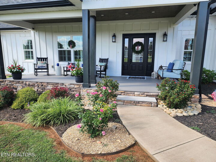 Property Photo: 113 Stone Leigh Drive TN 37820