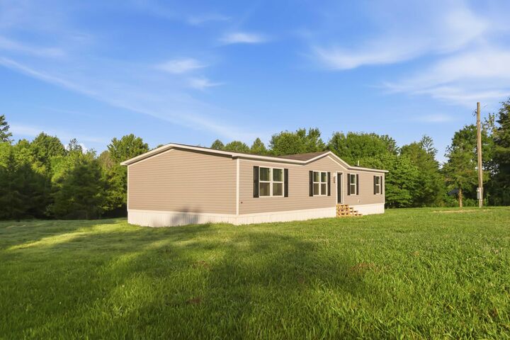 Property Photo:  233 Louis Waddle Road  KY 42553 