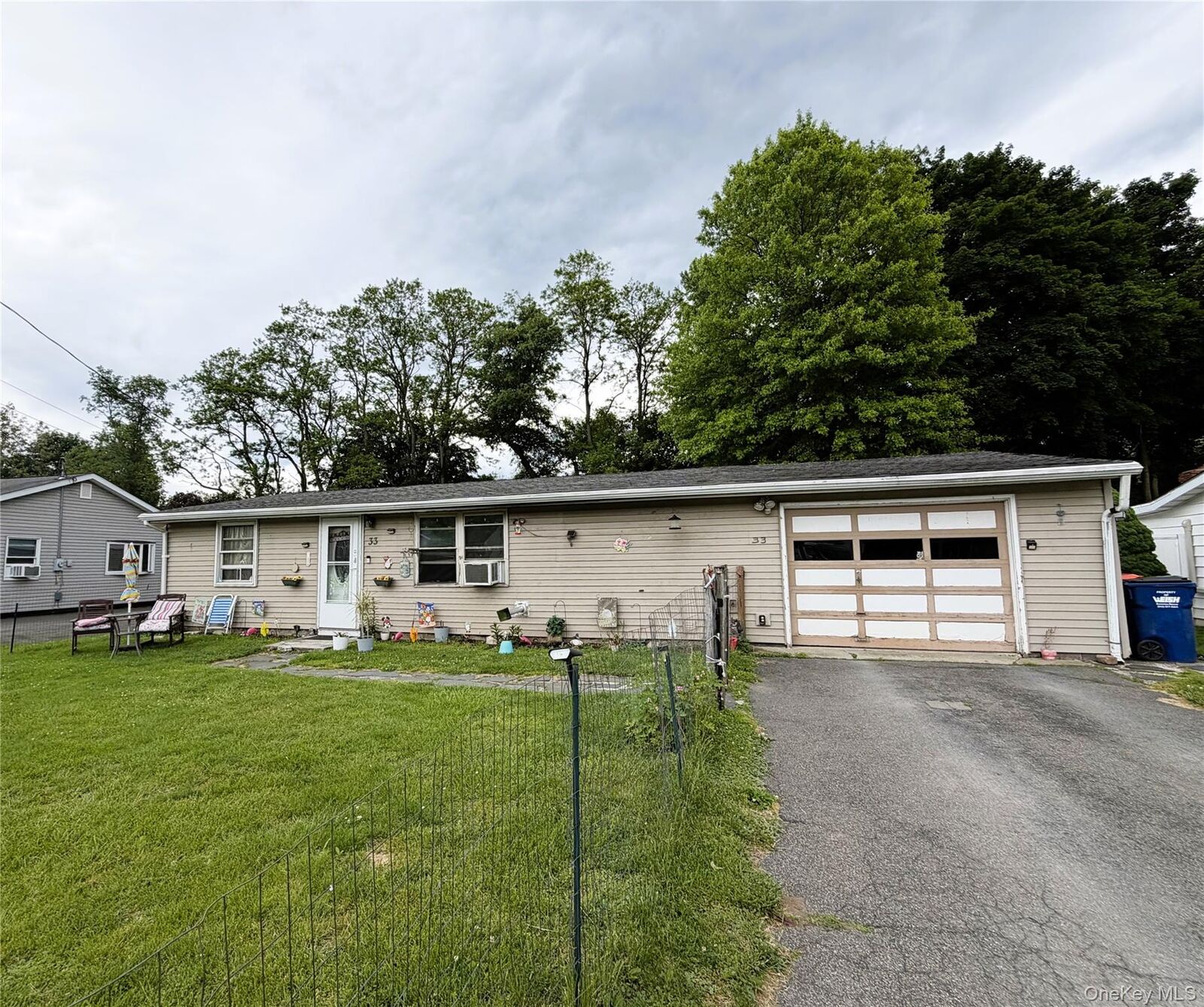 Property Photo:  33 Plattekill Drive  NY 12456 