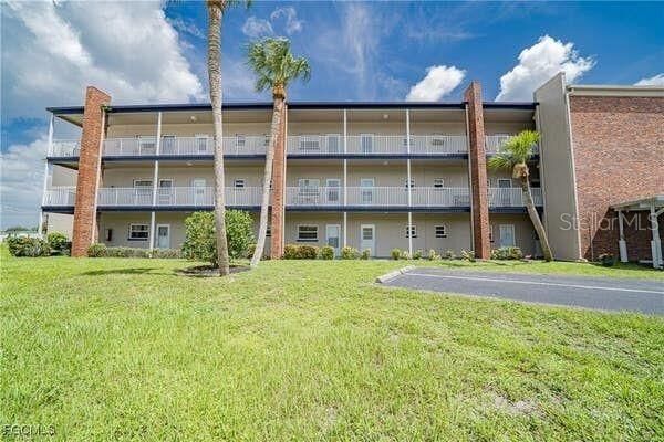 Property Photo:  3100 Harbor Boulevard 102  FL 33952 