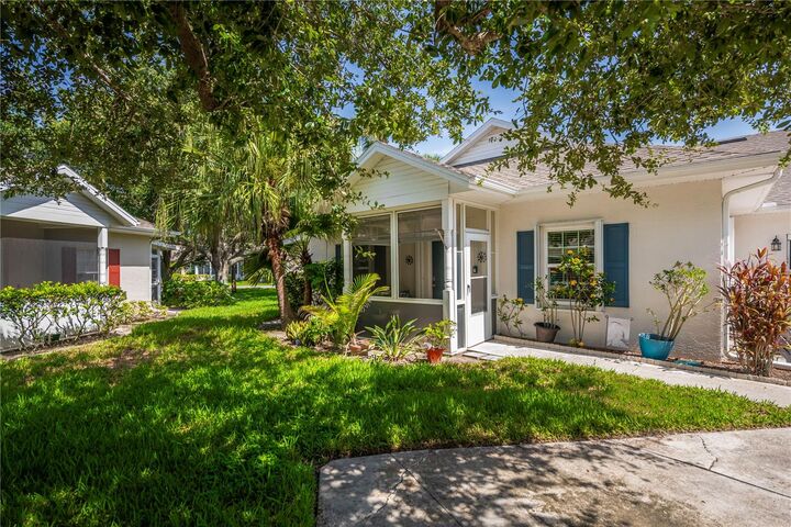Property Photo: 1470 Red Oak Lane FL 33948
