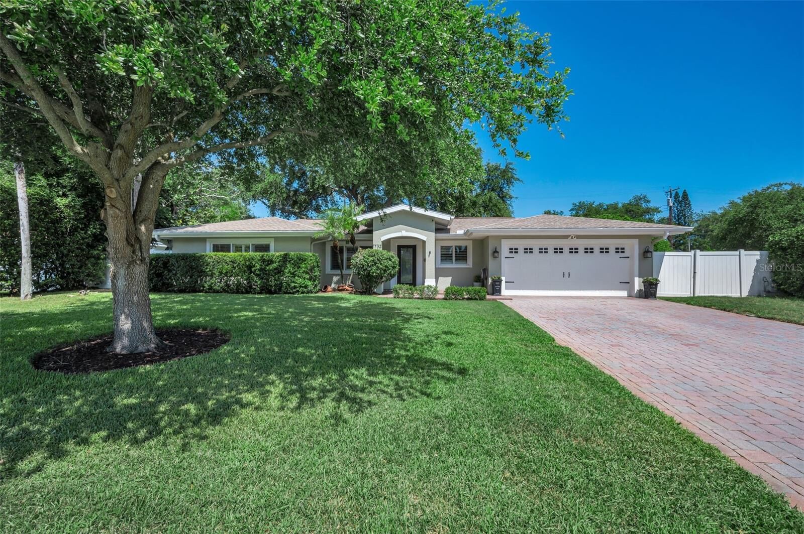 Property Photo:  1732 Golf View Drive  FL 33756 