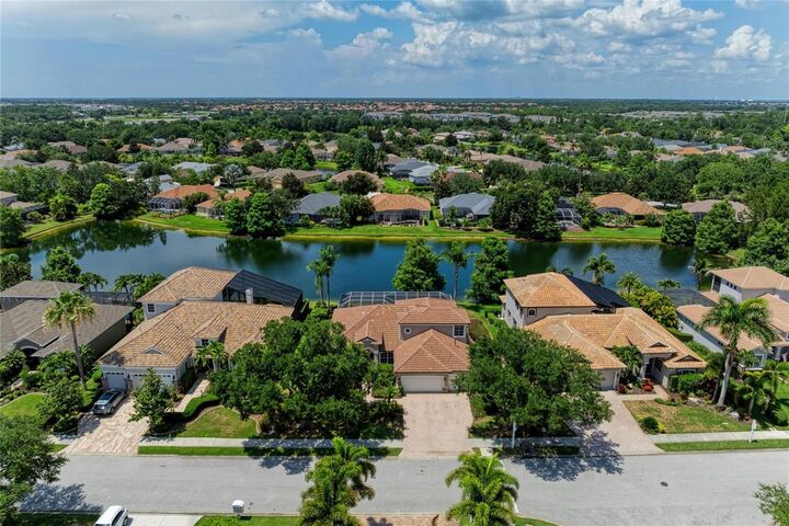 Property Photo: 13329 Swallowtail Drive FL 34202