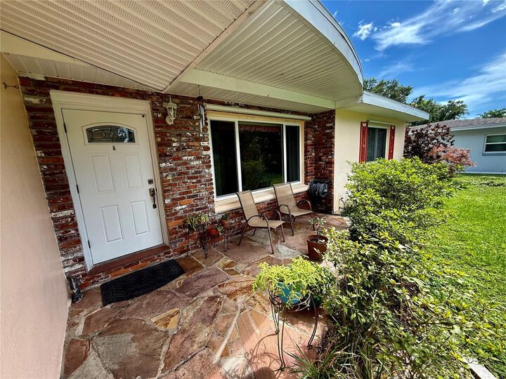 Property Photo: 918 Bay Breeze Terrace FL 33770
