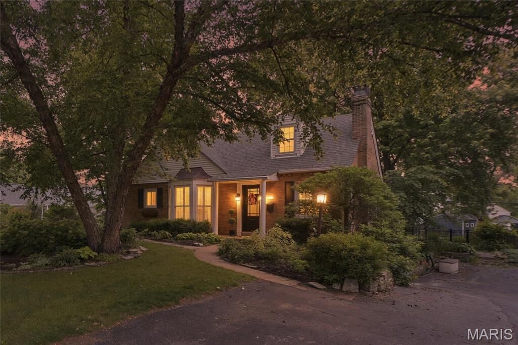 Property Photo:  1439 S Elm Avenue  MO 63119 