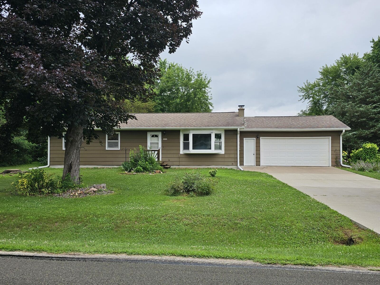 Property Photo: W8048 County Rd Zb - WI 54650