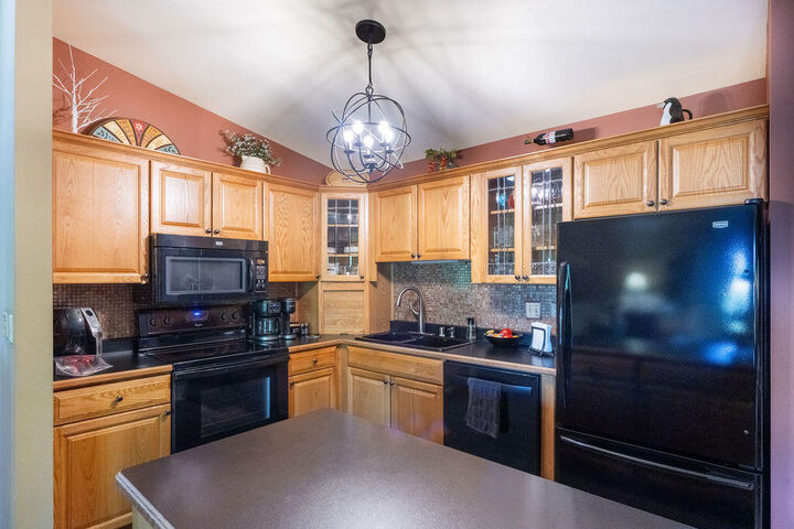Property Photo: 1319 Sunnyslope Dr WI 53406