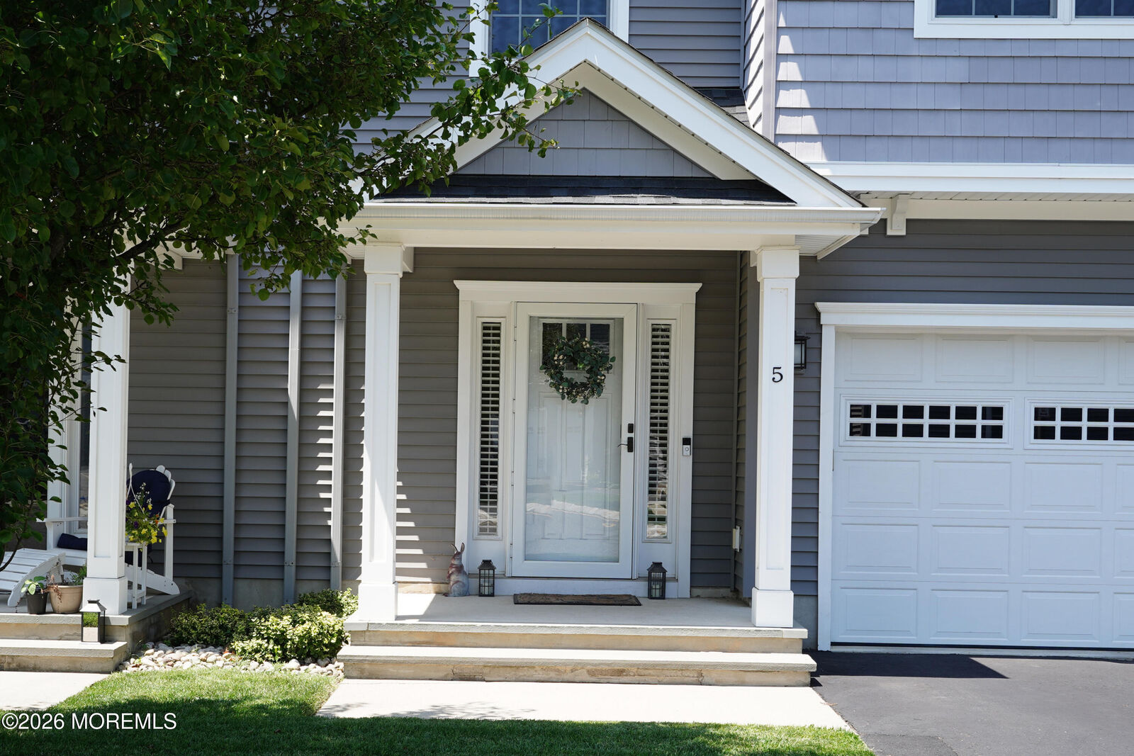 Property Photo:  5 Victorian Court  NJ 07764 