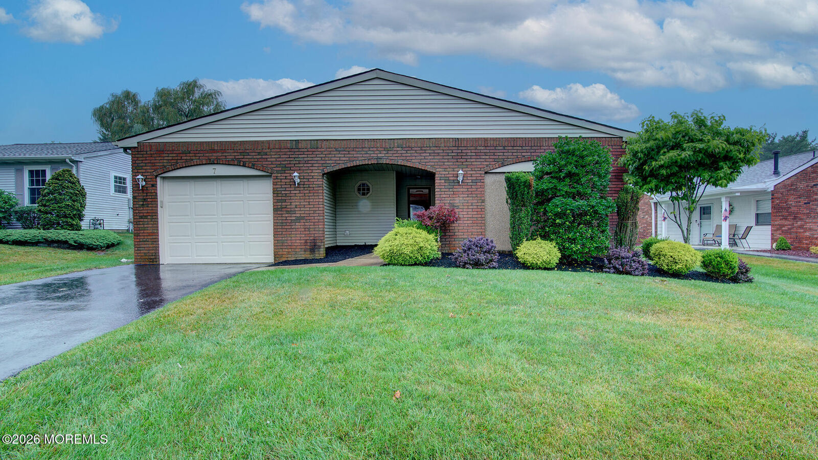 Property Photo:  7 Lakeview Drive  NJ 07746 