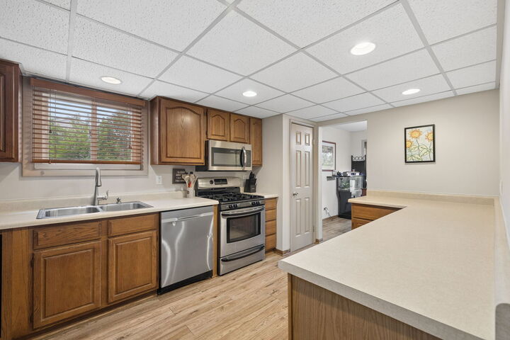 Property Photo:  216 Douglass Way  IL 60440 