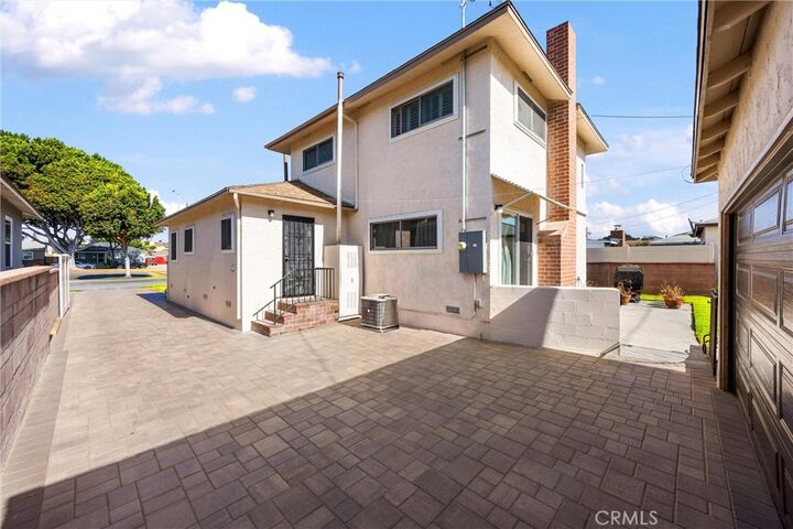 Property Photo:  5018 Bellflower Boulevard  CA 90713 