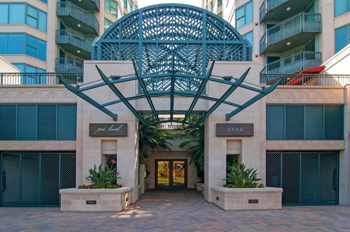 Property Photo:  2500 6th Avenue Penthouse 3  CA 92103 