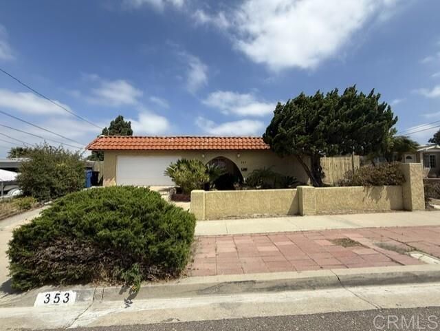 Property Photo:  353 Montclair Street  CA 91911 