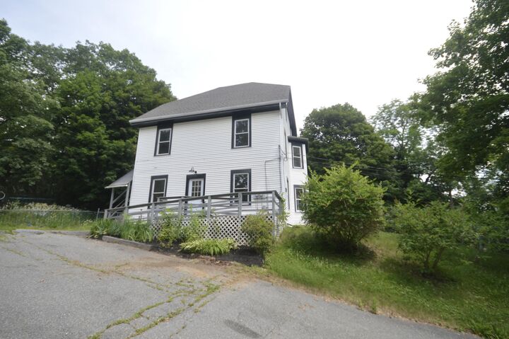 Property Photo:  100 US Route 1  ME 04416 