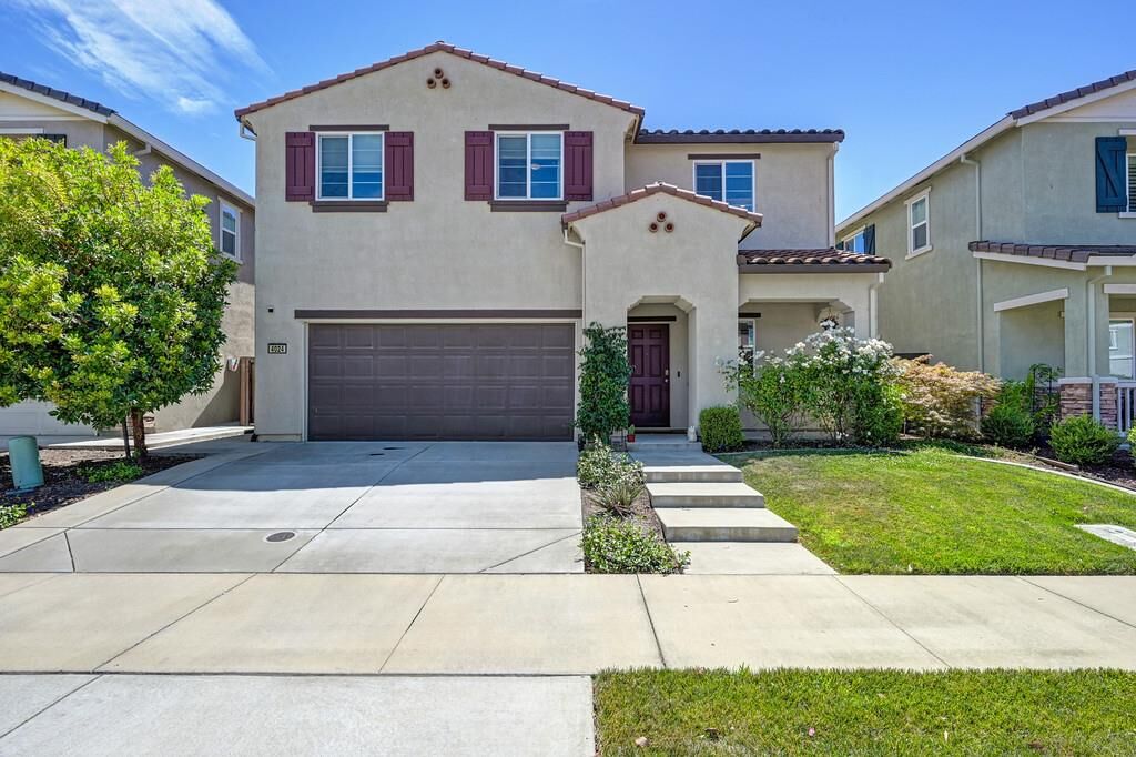 Property Photo: 4024 Fairgrove Lane CA 95747