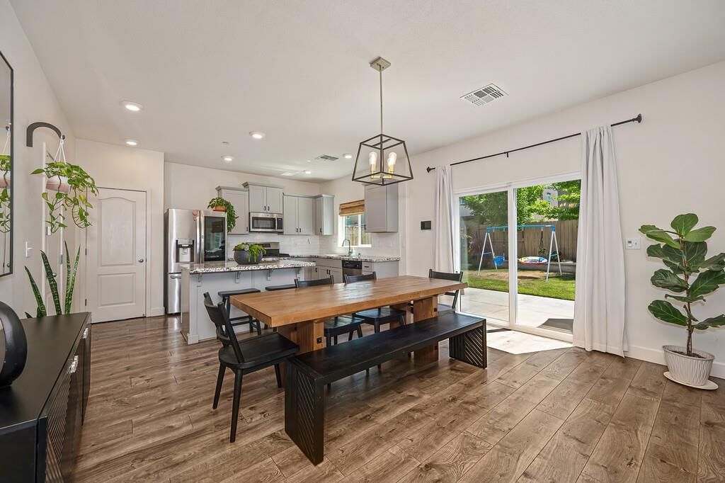 Property Photo:  4024 Fairgrove Lane  CA 95747 