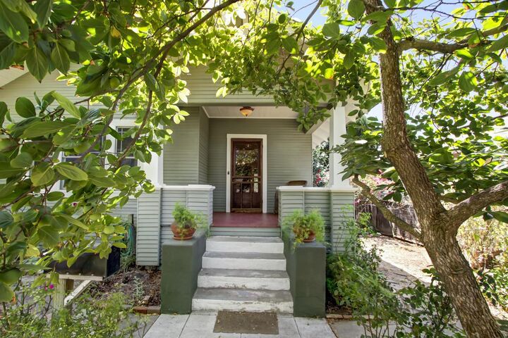 Property Photo:  118 1st Street  CA 95695 