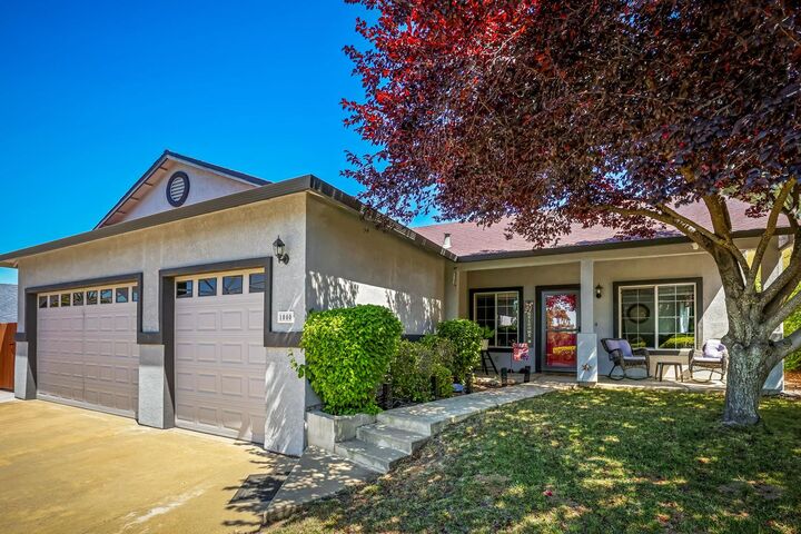 Property Photo: 1000 Stelte Court CA 95222