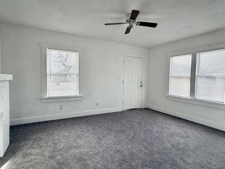 Property Photo: 311 W Broadway Ave OK 74601