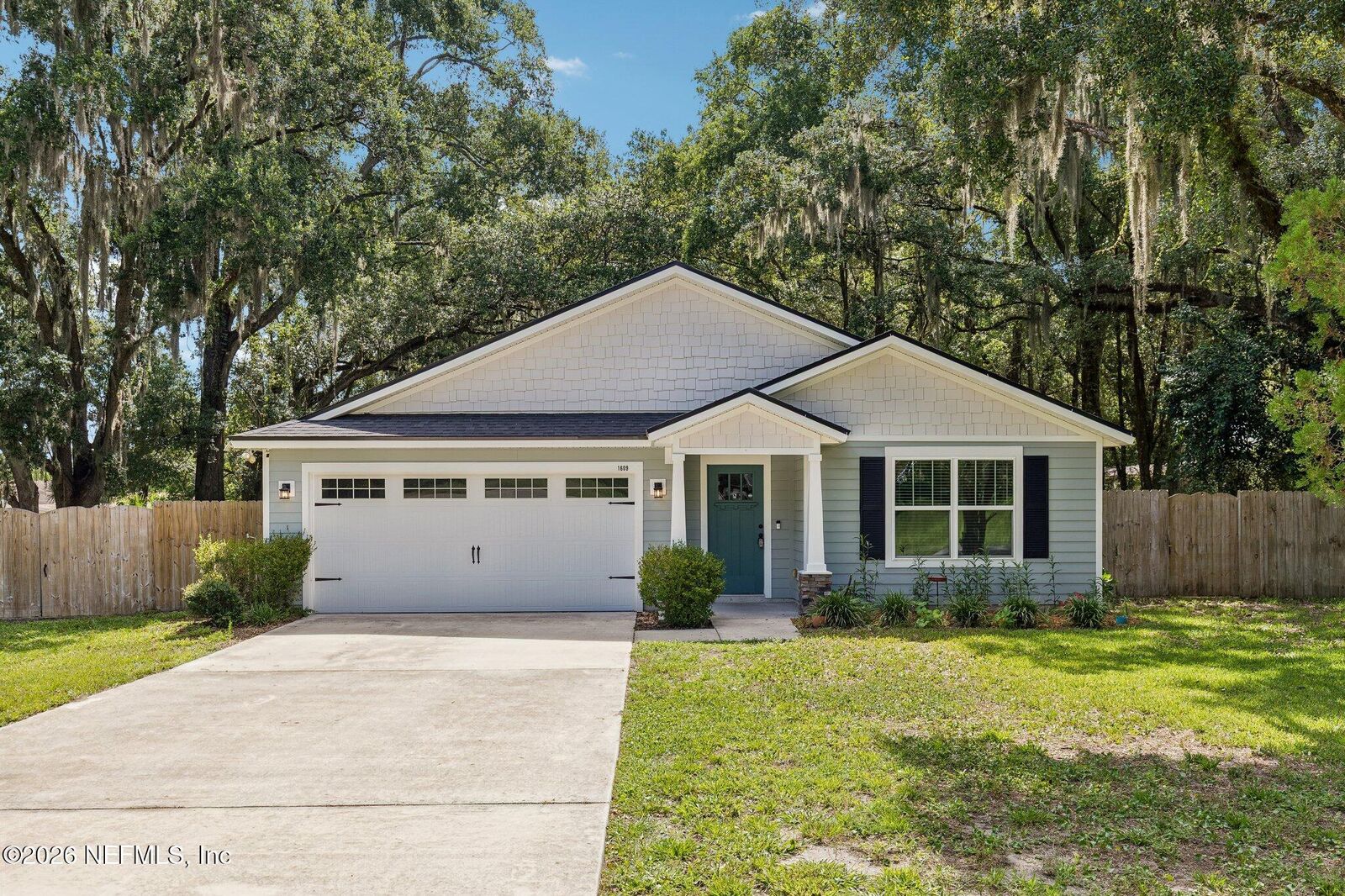 Property Photo: 1609 Derito Drive FL 32221