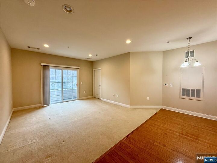 Property Photo:  2214 Ramapo Court  NJ 07457 