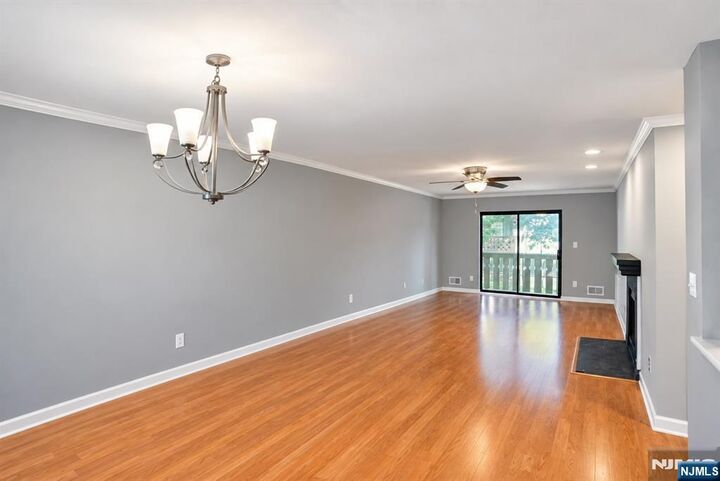 Property Photo:  1806 Faulkner Court  NJ 07430 