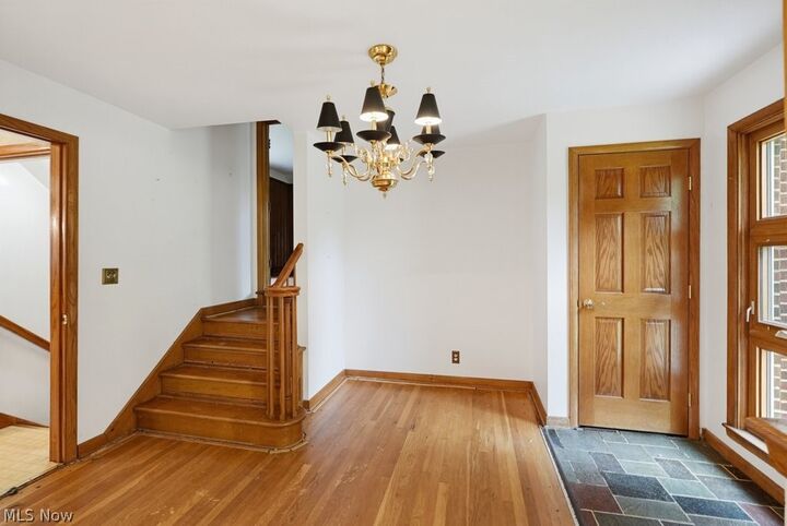 Property Photo:  21 Hampshire Road  OH 44313 