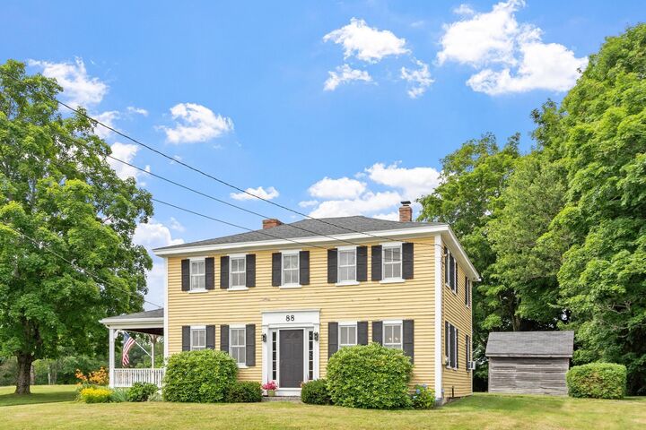 Property Photo:  88 Post Road  NH 03862 
