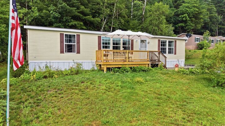 Property Photo:  26 Melendy Road  NH 03055 