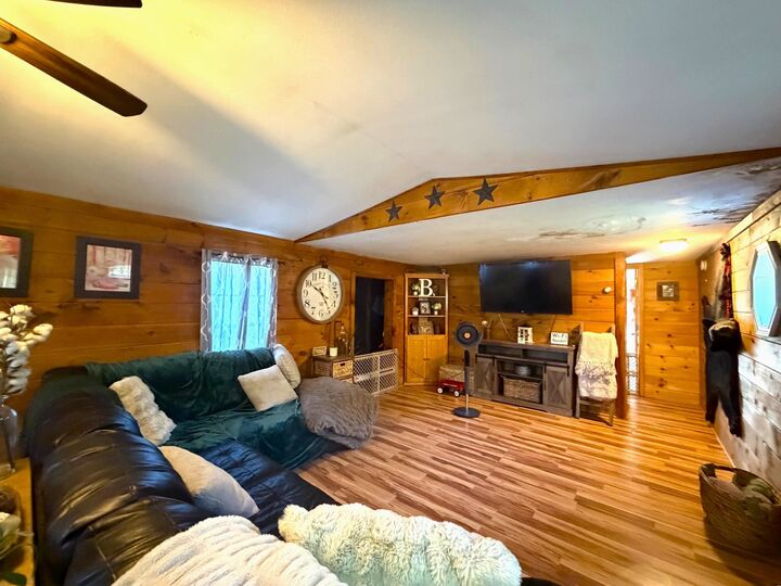Property Photo:  41 Pine Tree Road  NH 03773 