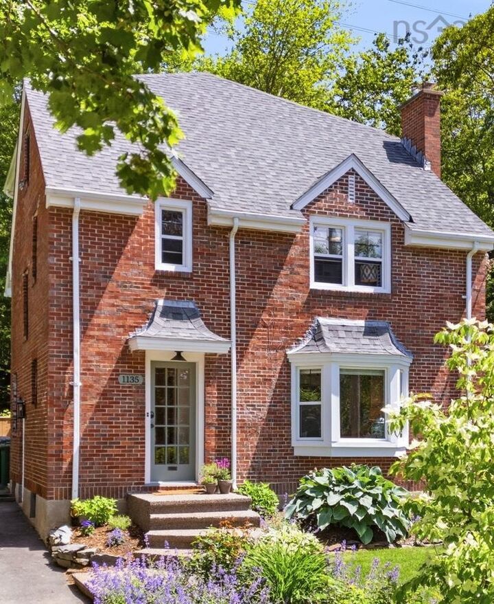 Property Photo: 1135 Rockcliffe Street NS B3H 3Y7