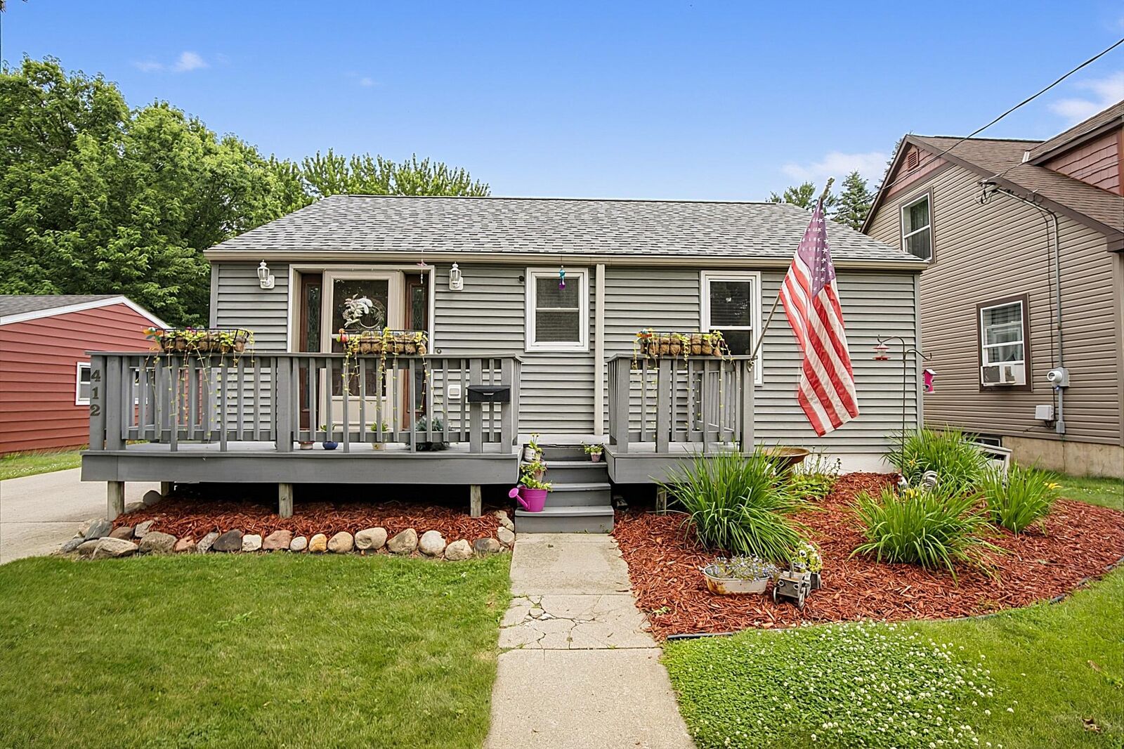 Property Photo: 412 Red River Avenue S MN 56320