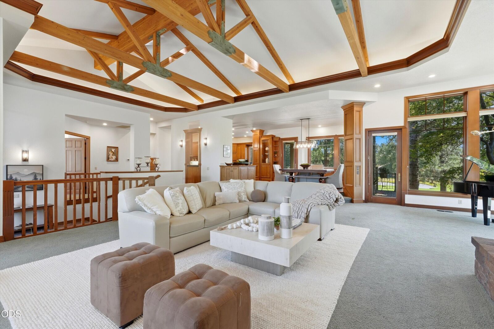 Property Photo: 61712 Broken Top Drive OR 97702